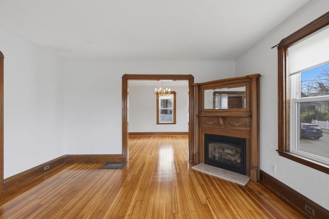 83 Franklin St, Braintree, MA 02184