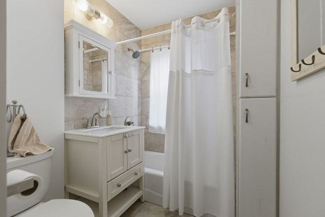 83 Franklin St, Braintree, MA 02184