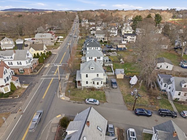 83 Franklin St, Braintree, MA 02184