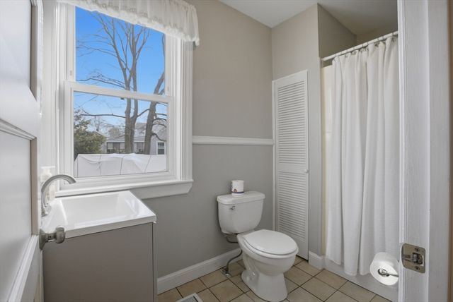 83 Franklin St, Braintree, MA 02184