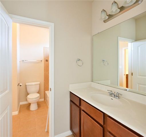 100 Lake Mineral Wells DR, Georgetown, TX 78628