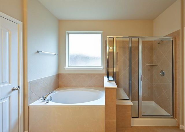 100 Lake Mineral Wells DR, Georgetown, TX 78628
