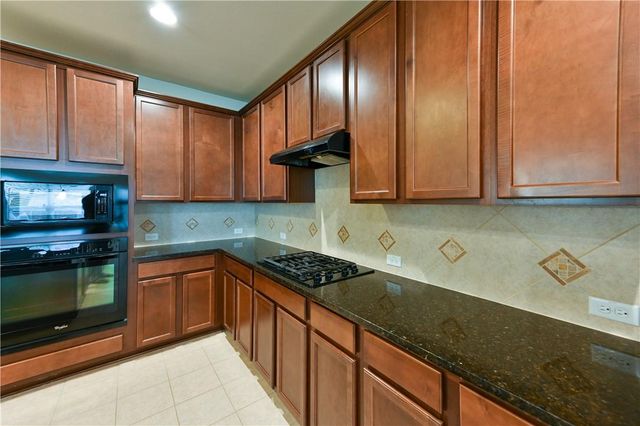 100 Lake Mineral Wells DR, Georgetown, TX 78628
