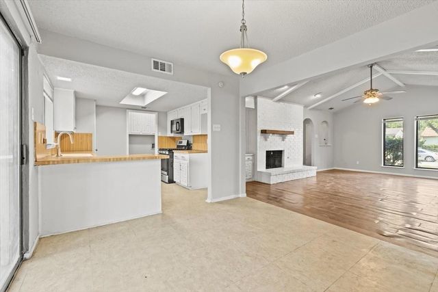 1414 Kingsbridge, Garland, TX 75044