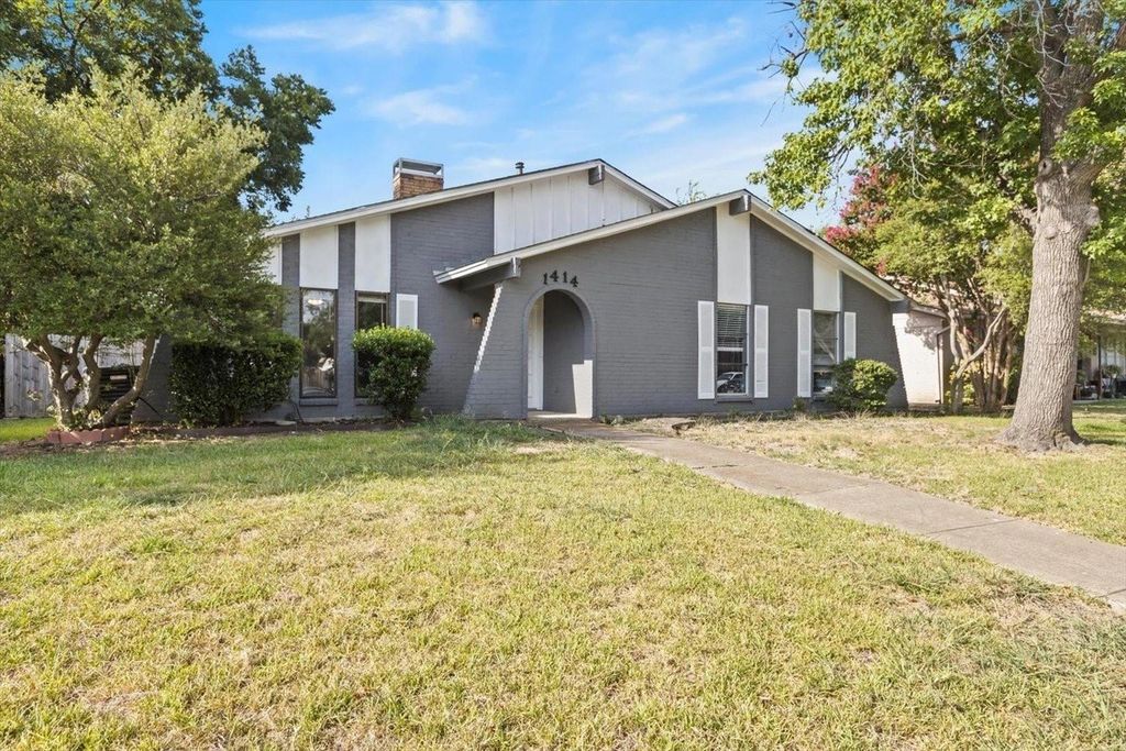 1414 Kingsbridge, Garland, TX 75044