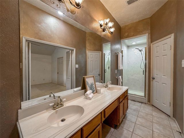 4330 Glen Avon Drive, Pasadena, TX 77505