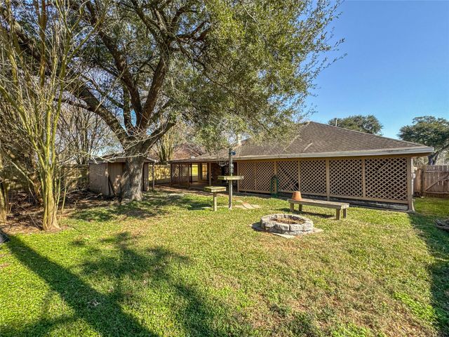 4330 Glen Avon Drive, Pasadena, TX 77505
