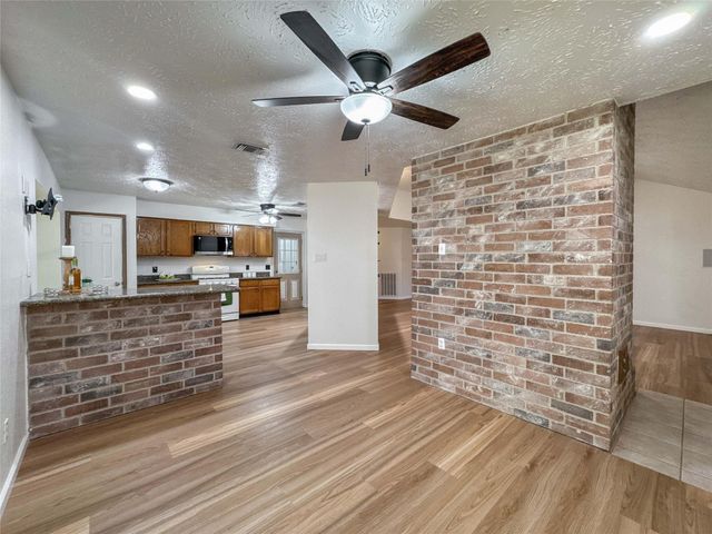 4330 Glen Avon Drive, Pasadena, TX 77505