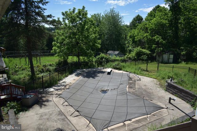 15 SOUTHCREST RD, York Haven, PA 17370