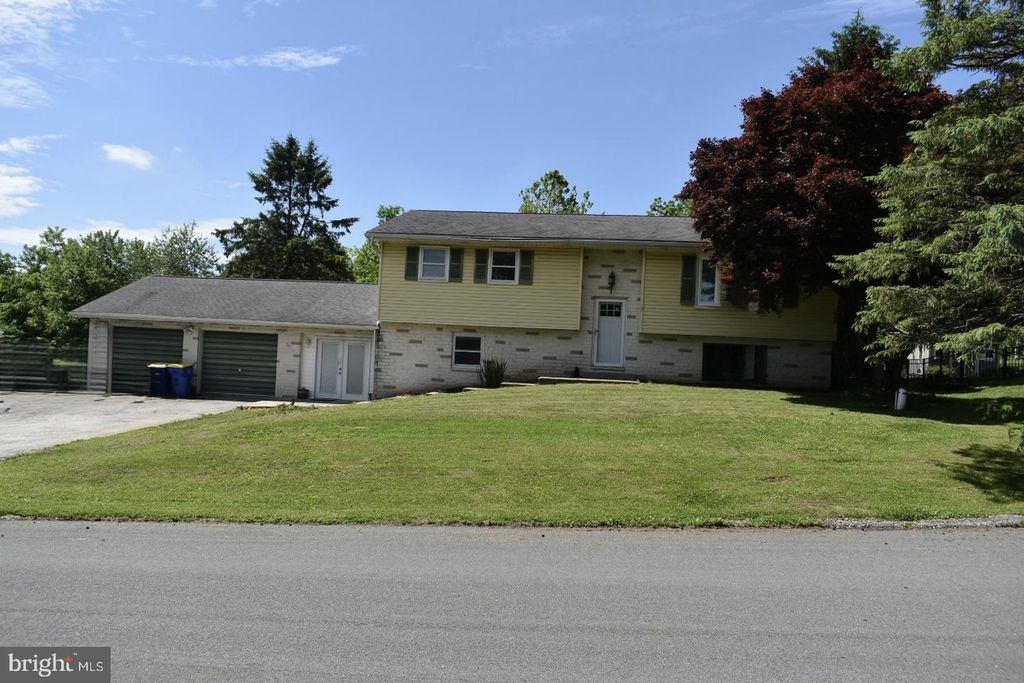 15 SOUTHCREST RD, York Haven, PA 17370