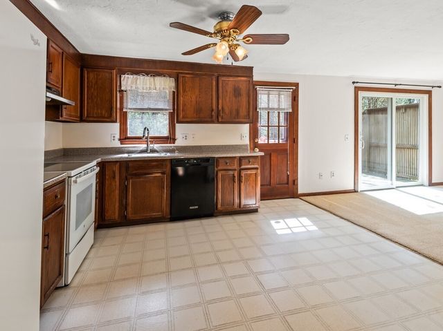 114 Mason Rd, Holden, MA 01520