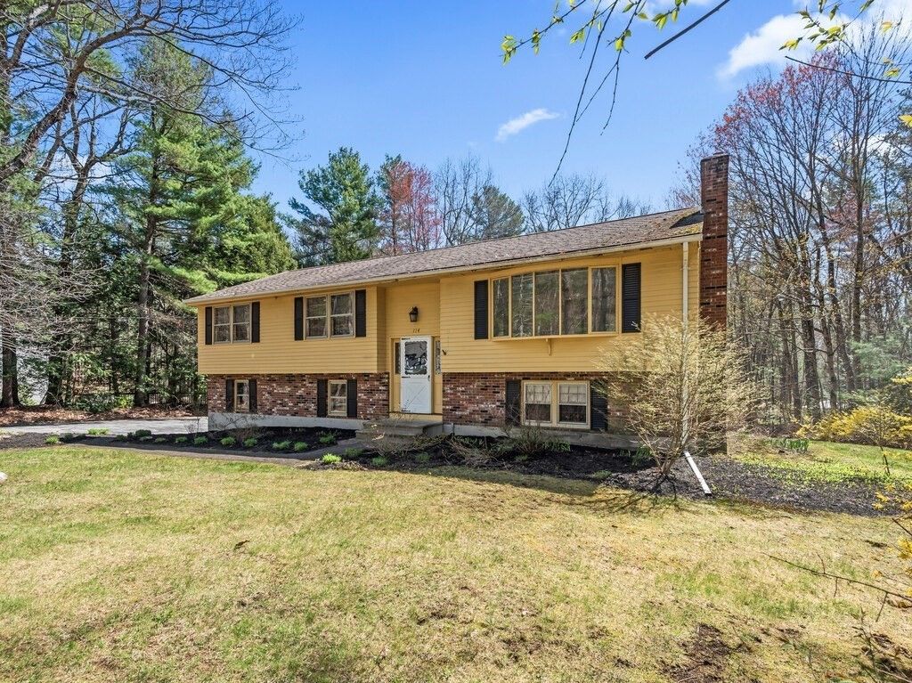 114 Mason Rd, Holden, MA 01520