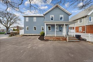1136 west broadway, Hewlett, NY 11557