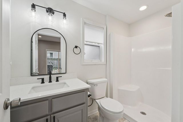 1094 Argyle Street, Saint Paul, MN 55103