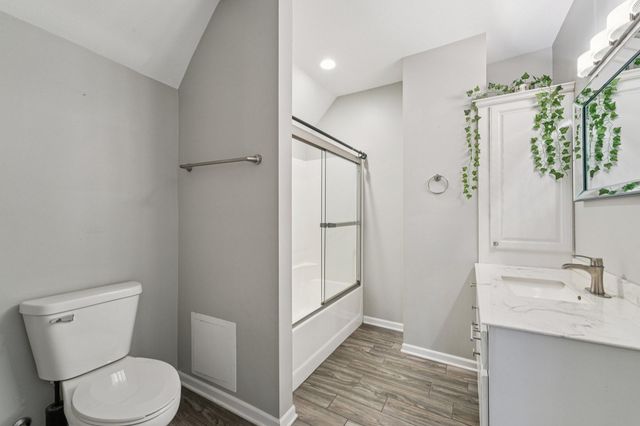 1094 Argyle Street, Saint Paul, MN 55103