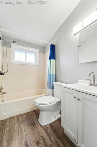 33240 Parkwood Street, Westland, MI 48186