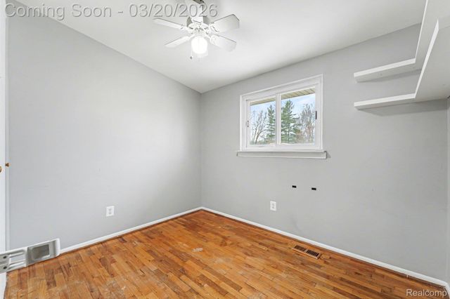 33240 Parkwood Street, Westland, MI 48186