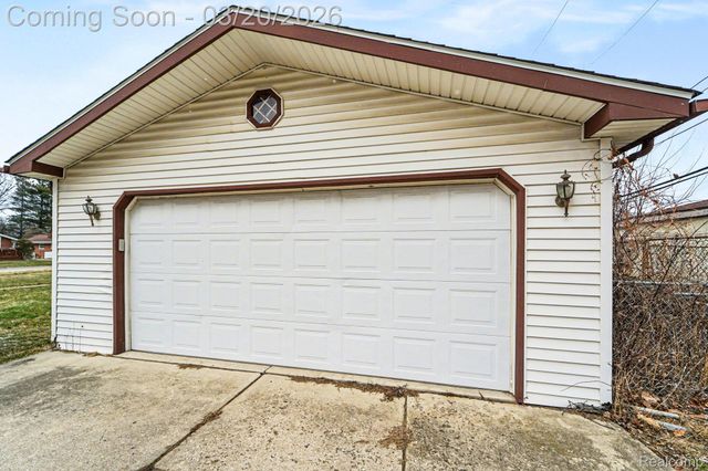 33240 Parkwood Street, Westland, MI 48186