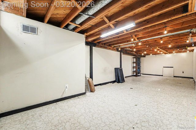 33240 Parkwood Street, Westland, MI 48186