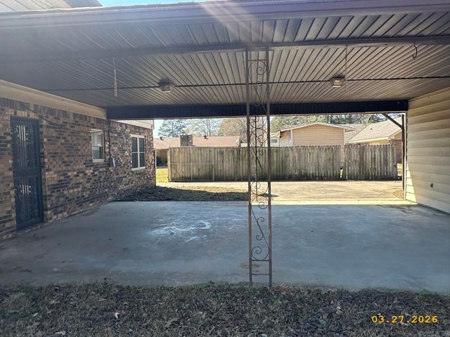 3111 W 36th Avenue, Pine Bluff, AR 71603