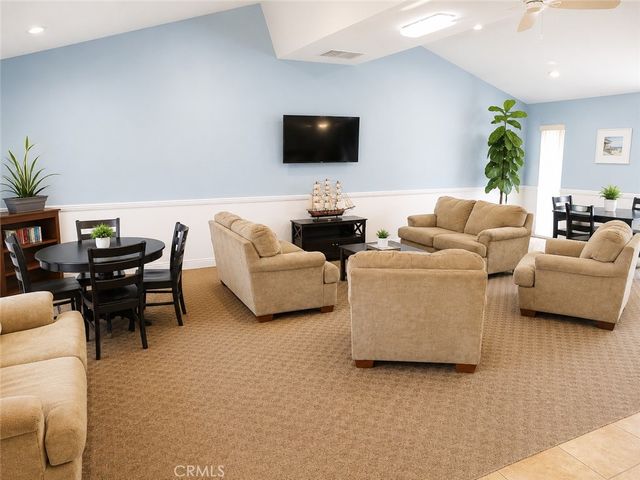 6241 Warner 228, Huntington Beach, CA 92647