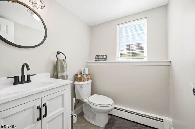 11 Davis Ter, Andover Twp., NJ 07860