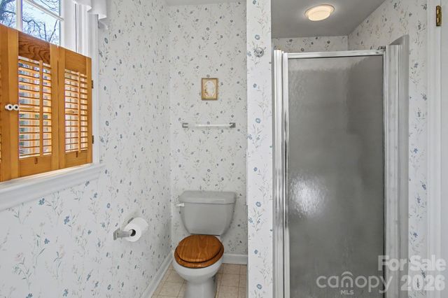 21 Sydney Lane, Asheville, NC 28806