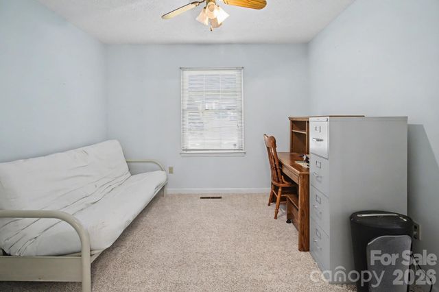21 Sydney Lane, Asheville, NC 28806