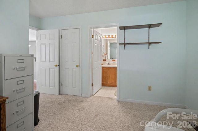 21 Sydney Lane, Asheville, NC 28806