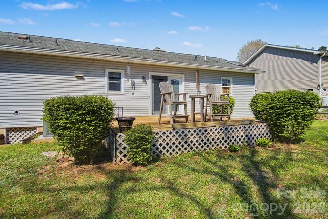 21 Sydney Lane, Asheville, NC 28806