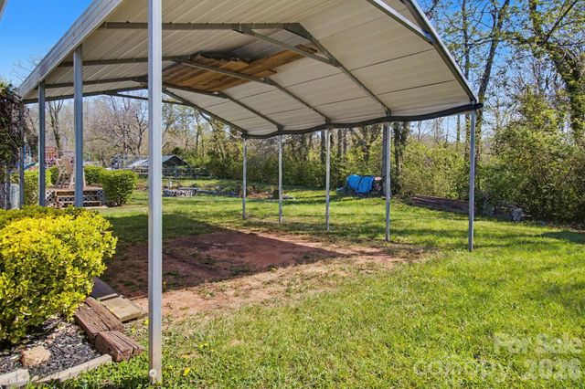 21 Sydney Lane, Asheville, NC 28806
