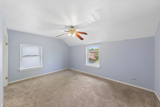 440 East Avenue, La Grange, IL 60525