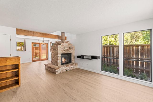 4027 Hollow Wood Ct, Carmichael, CA 95608