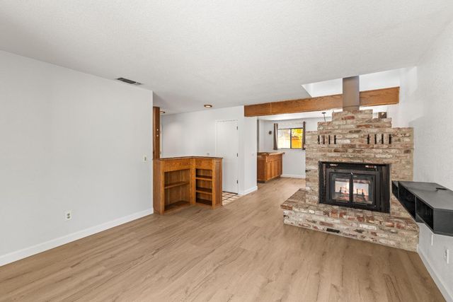 4027 Hollow Wood Ct, Carmichael, CA 95608