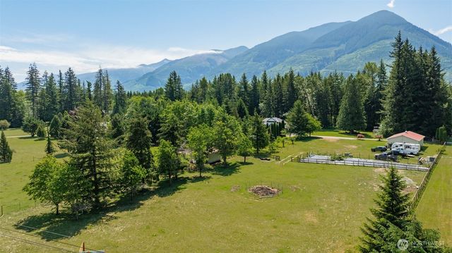 8235 Lusk Road, Concrete, WA 98237