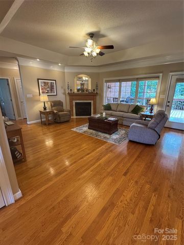 2911 Weatherfield Drive, Lincolnton, NC 28092