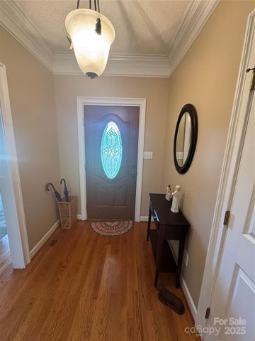 2911 Weatherfield Drive, Lincolnton, NC 28092