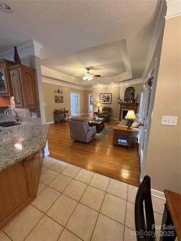 2911 Weatherfield Drive, Lincolnton, NC 28092