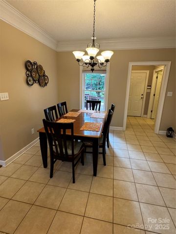 2911 Weatherfield Drive, Lincolnton, NC 28092
