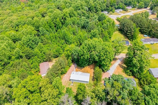 70 Spring Lane, Carrollton, GA 30116