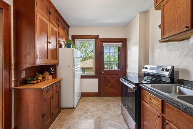 245-247 Morton Street W, Saint Paul, MN 55107