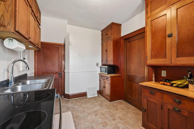 245-247 Morton Street W, Saint Paul, MN 55107