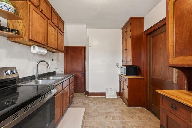 245-247 Morton Street W, Saint Paul, MN 55107