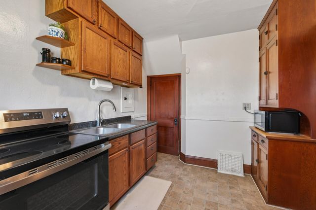 245-247 Morton Street W, Saint Paul, MN 55107