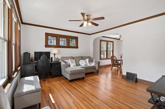 245-247 Morton Street W, Saint Paul, MN 55107