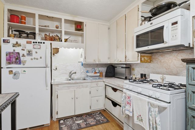 403 N Sawyer Street, Pryor, OK 74361