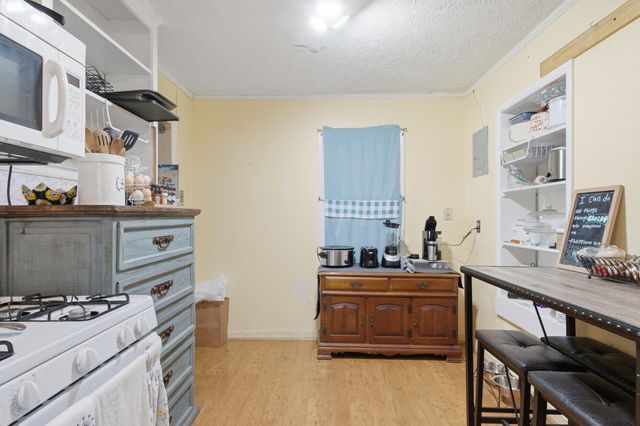 403 N Sawyer Street, Pryor, OK 74361