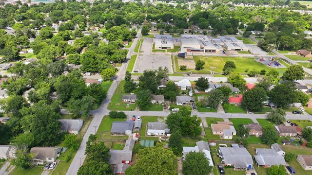 403 N Sawyer Street, Pryor, OK 74361