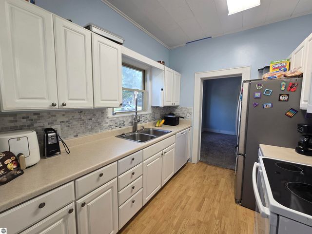 313 Holbrook, Cadillac, MI 49601