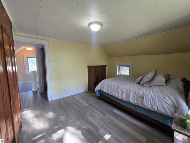 313 Holbrook, Cadillac, MI 49601